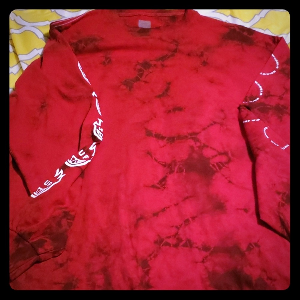 Long sleeved tshirt